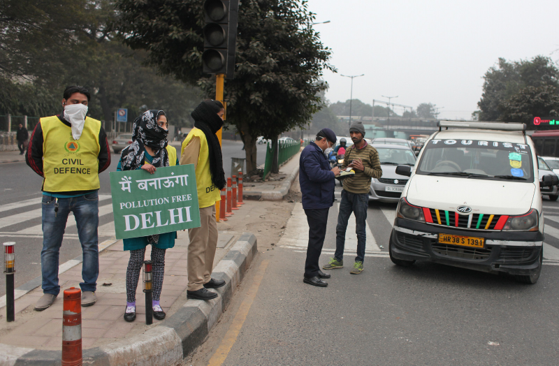Illustration for article titled Delhi Still Chokes on Smog Despite Banning Half Its CarsĀ